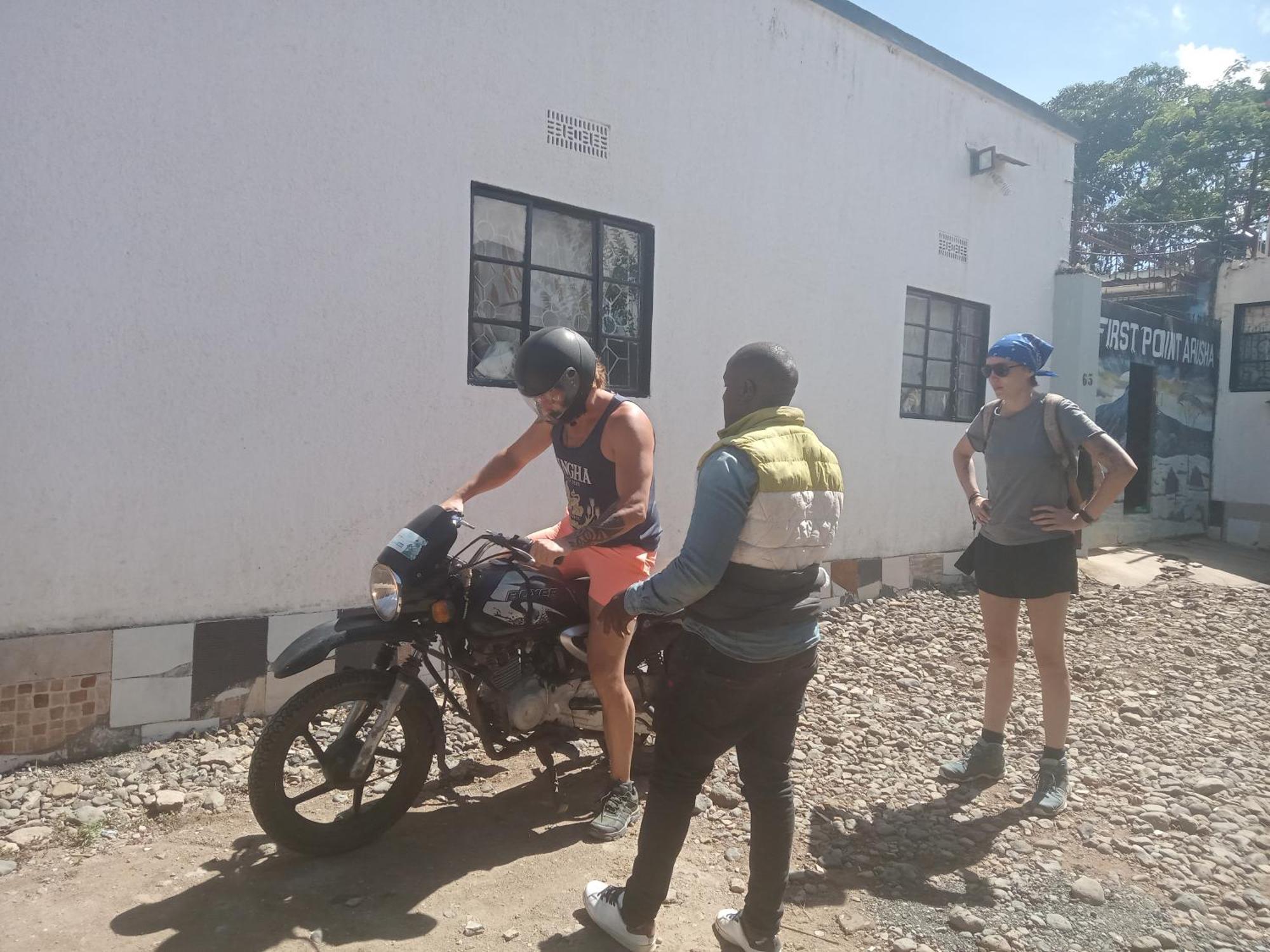 First Point Arusha Hostel Eksteriør bilde